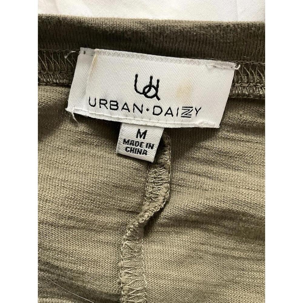 Urban Daisy Tan Short Sleeve Tshirt Women’s Medium‎ - Picture 4 of 4